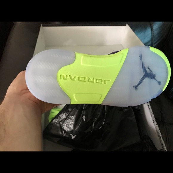 New Jordan 5  retro bel air - Picture 3 of 6